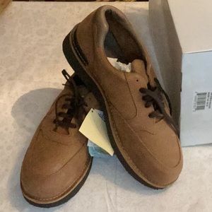 NWT men’s Walkabout shoes